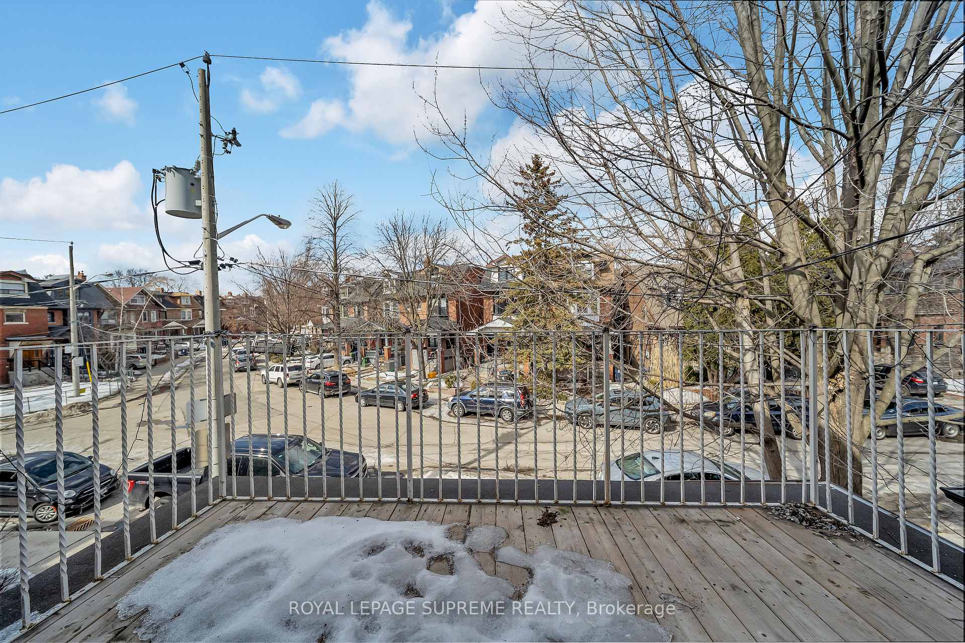 Photo 16 of 9 Rusholme Park Crescent, Toronto, Little Portugal — HOMEH