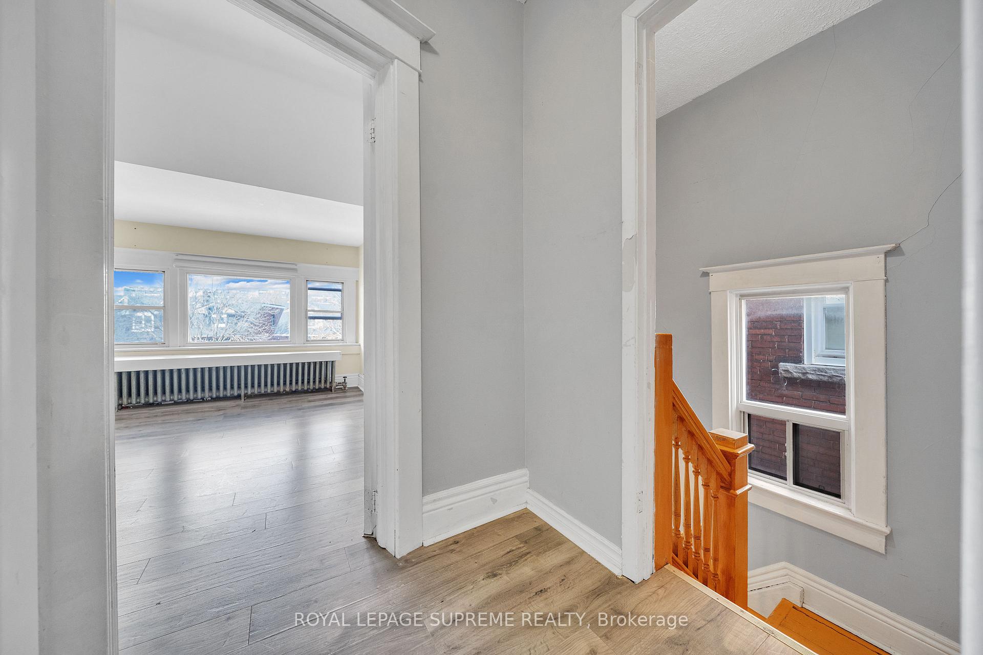 Photo 28 of 9 Rusholme Park Crescent, Toronto, Little Portugal — HOMEH