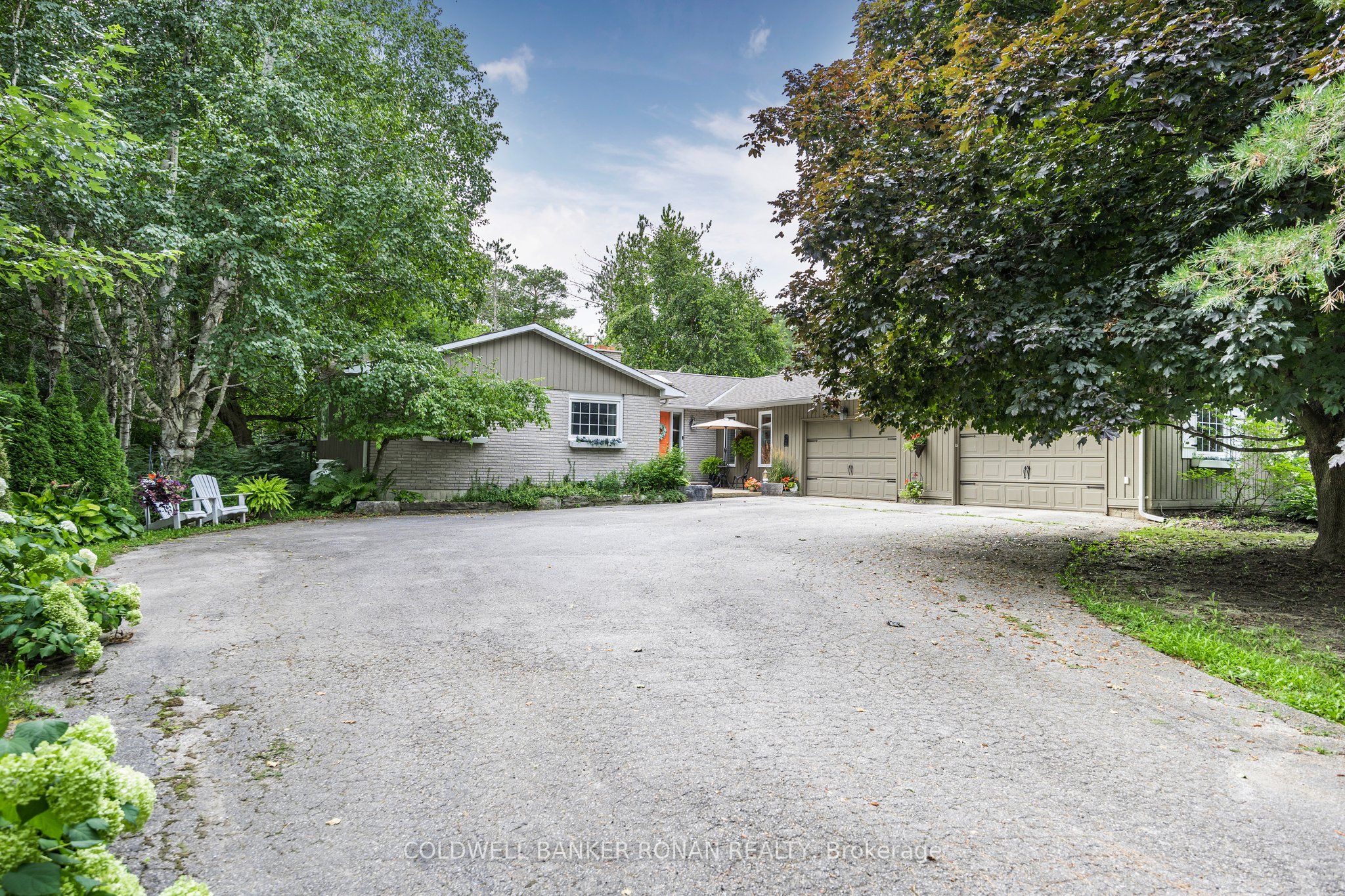 Photo 2 of 2240 15th Side Road, New Tecumseth, Tottenham — HOMEH