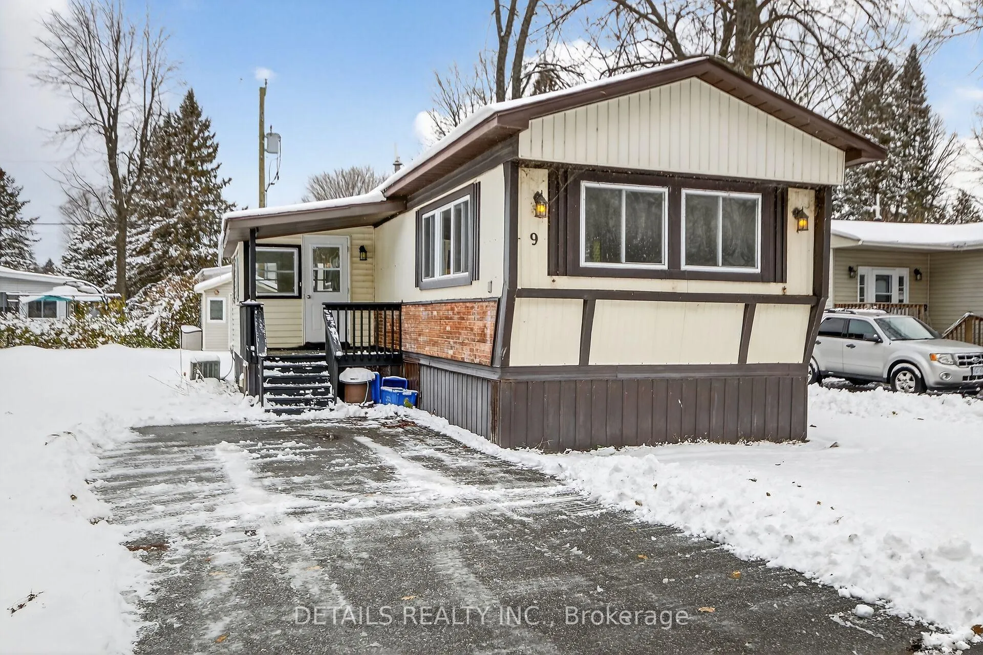 Photo 1 of 9 Maplewood Avenue, Beckwith, Beckwith Twp — HOMEH