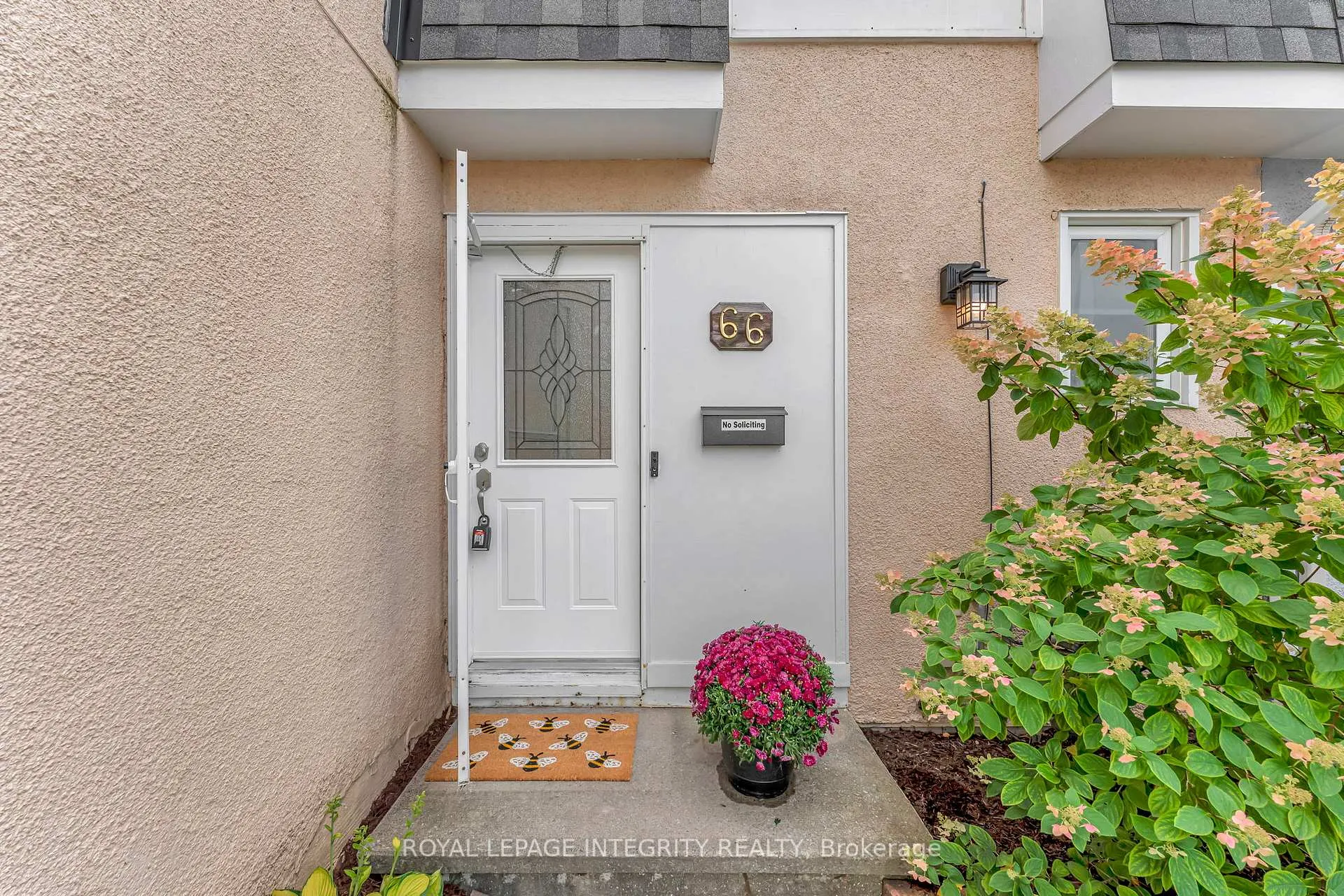 Photo 8 of 66 Tarquin Crescent, Ottawa, Westcliffe Estates — HOMEH
