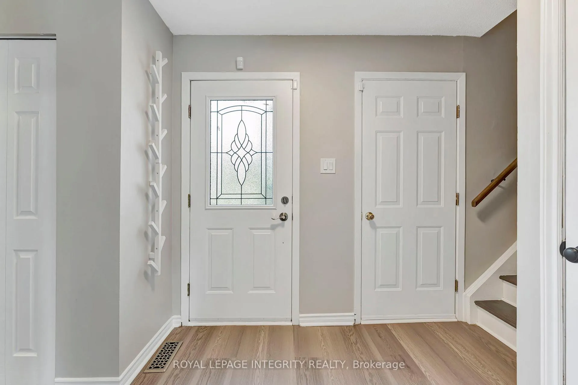 Photo 14 of 66 Tarquin Crescent, Ottawa, Westcliffe Estates — HOMEH