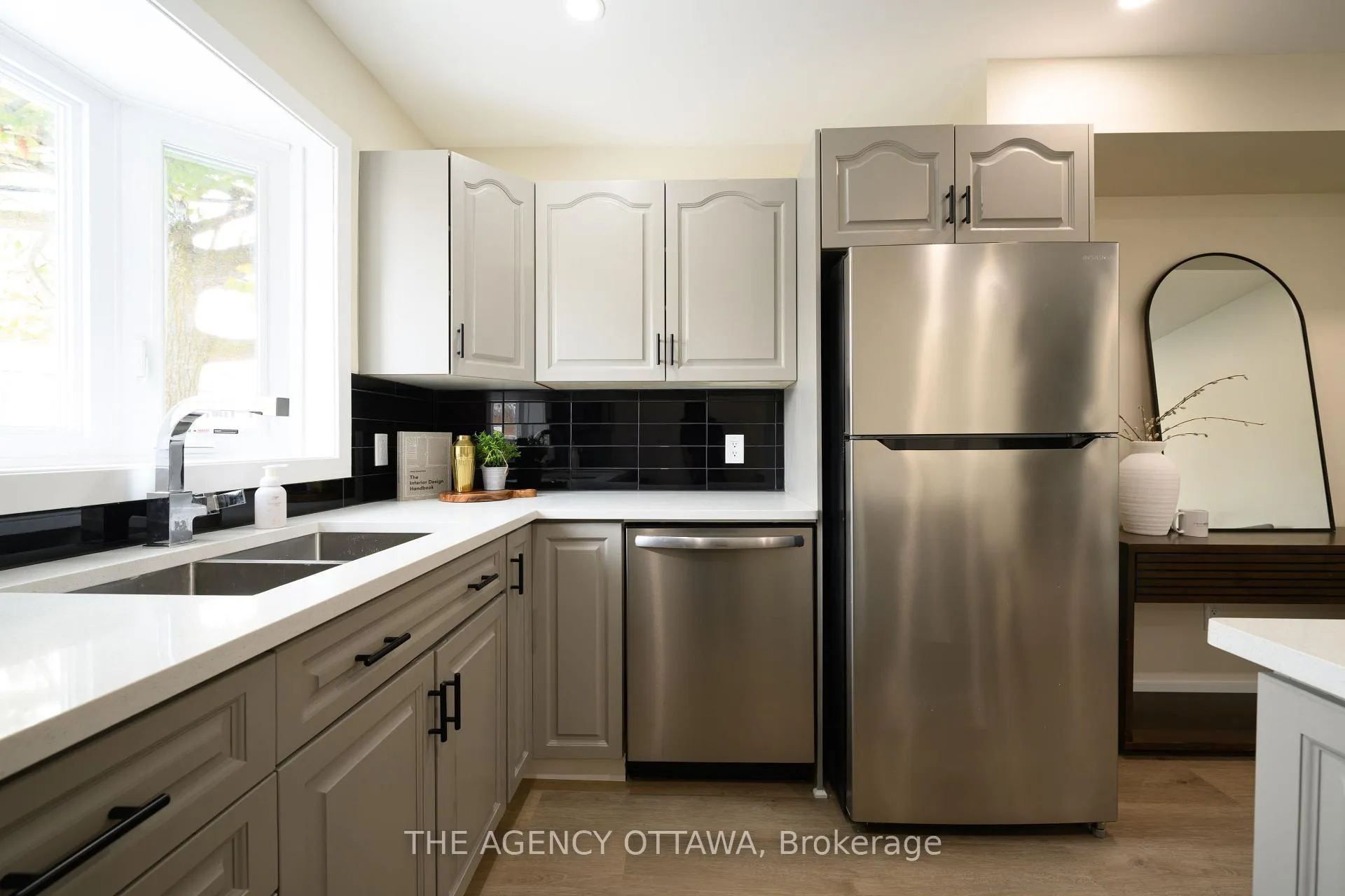 Photo 93 of Unit D, 3 Southpark Drive, Ottawa, Blackburn Hamlet — HOMEH
