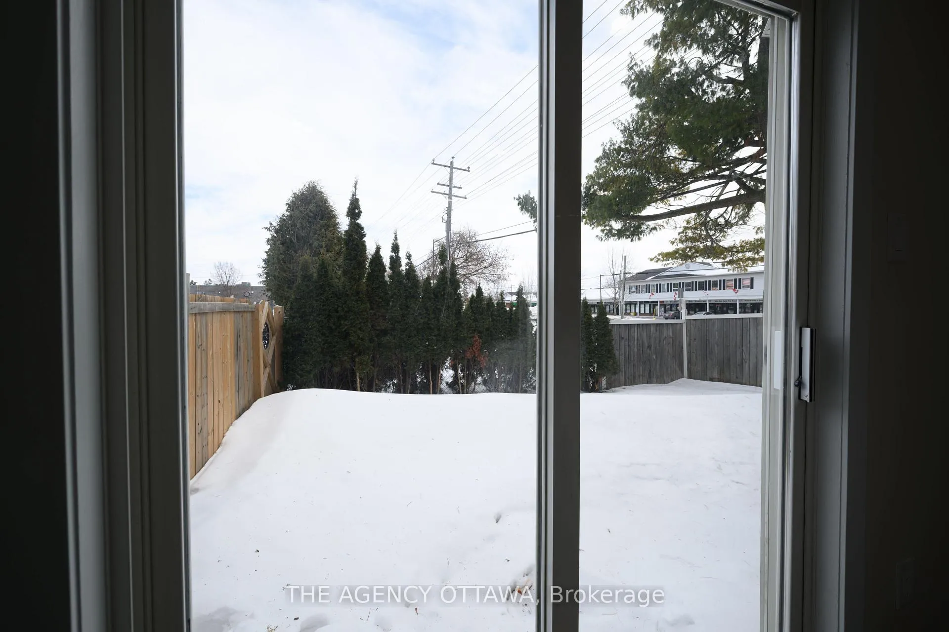 Photo 201 of Unit D, 3 Southpark Drive, Ottawa, Blackburn Hamlet — HOMEH