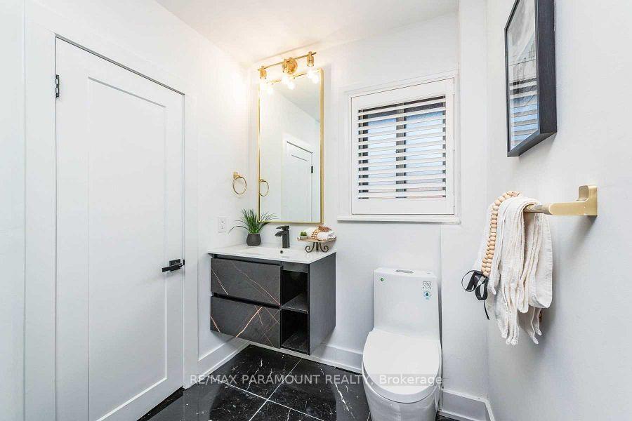 Photo 16 of 6 Arkley Crescent, Etobicoke, Willowridge-Martingrove-Richview — HOMEH