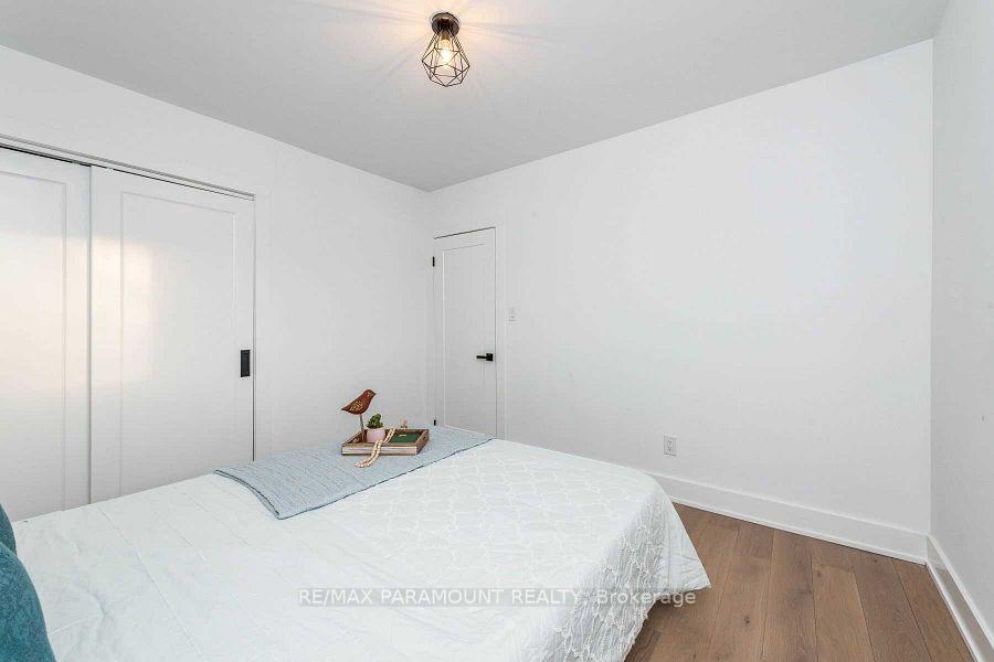 Photo 21 of 6 Arkley Crescent, Etobicoke, Willowridge-Martingrove-Richview — HOMEH