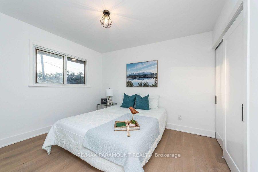 Photo 23 of 6 Arkley Crescent, Etobicoke, Willowridge-Martingrove-Richview — HOMEH
