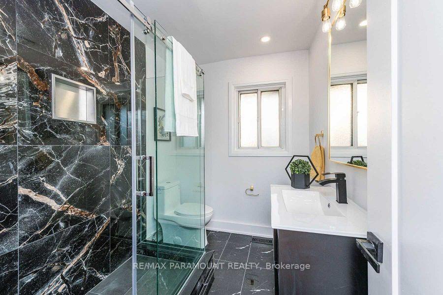 Photo 25 of 6 Arkley Crescent, Etobicoke, Willowridge-Martingrove-Richview — HOMEH