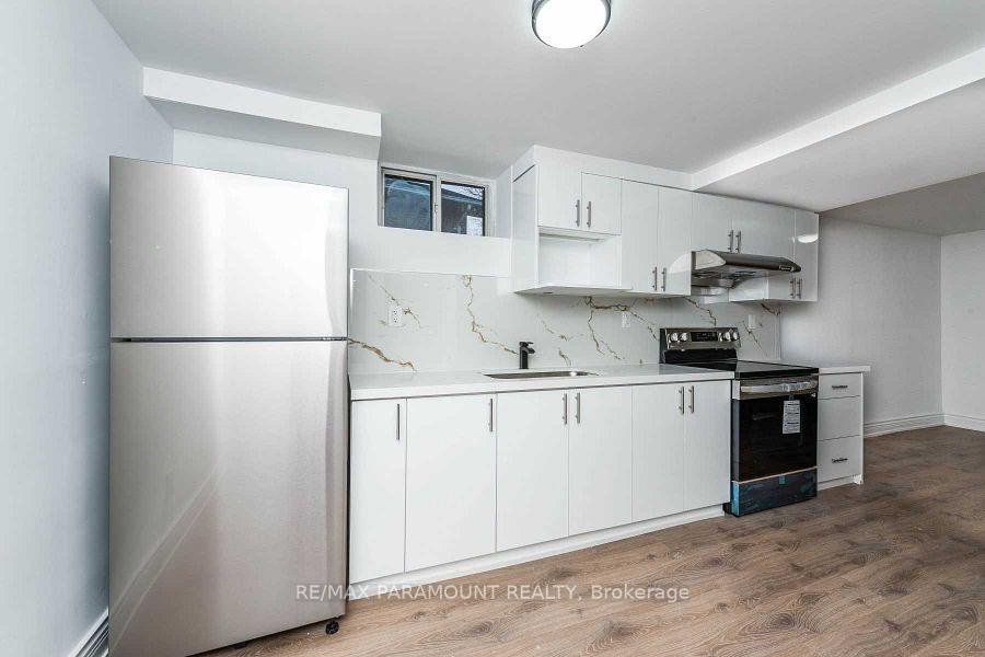 Photo 30 of 6 Arkley Crescent, Etobicoke, Willowridge-Martingrove-Richview — HOMEH