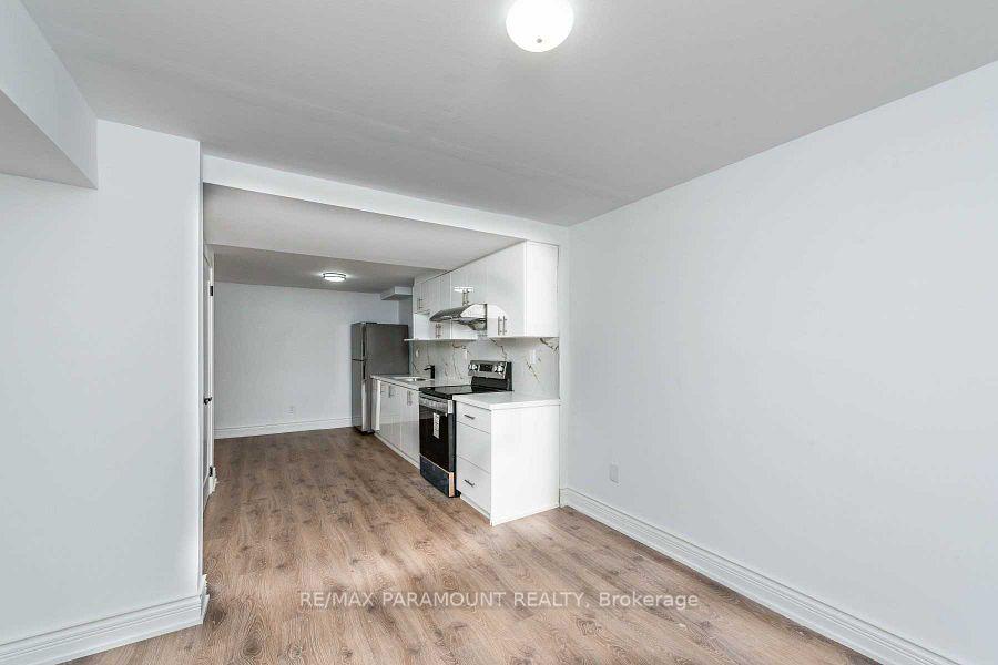 Photo 31 of 6 Arkley Crescent, Etobicoke, Willowridge-Martingrove-Richview — HOMEH