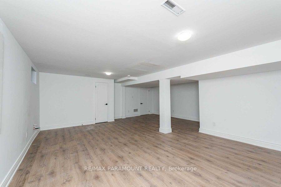Photo 33 of 6 Arkley Crescent, Etobicoke, Willowridge-Martingrove-Richview — HOMEH