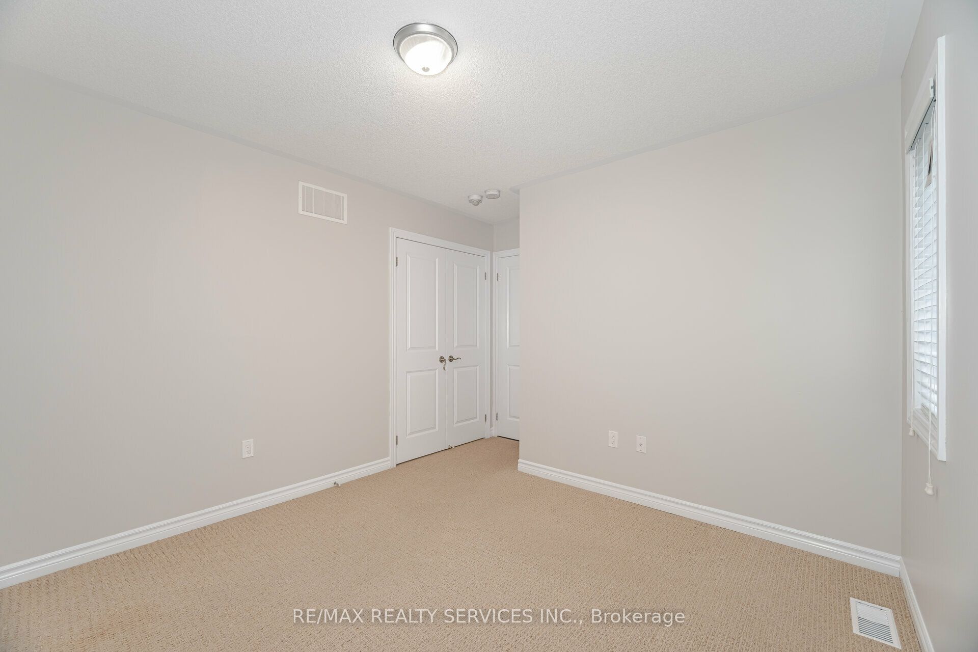 Photo 75 of 296 Remembrance Road, Brampton, Northwest Brampton — HOMEH
