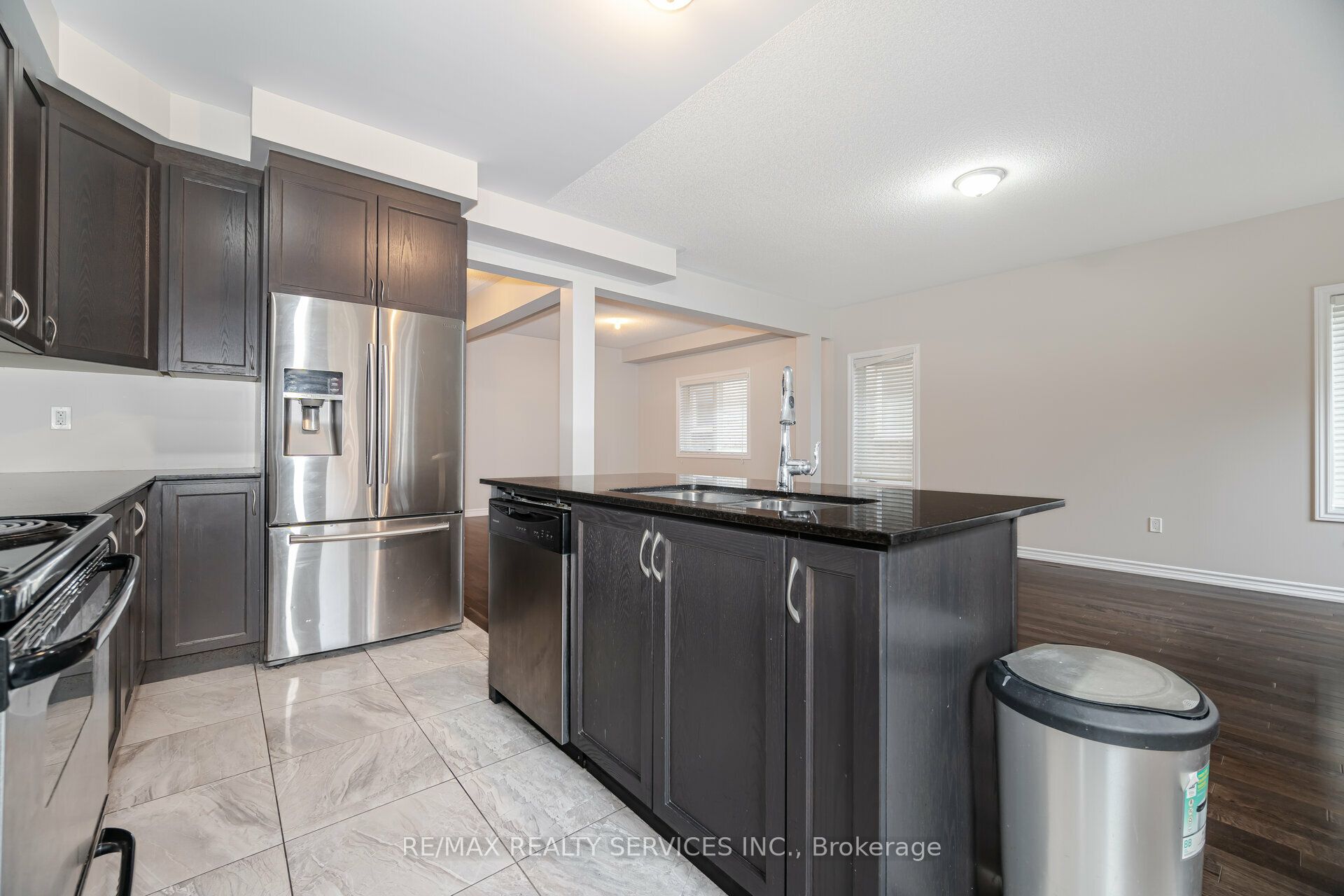 Photo 57 of 296 Remembrance Road, Brampton, Northwest Brampton — HOMEH