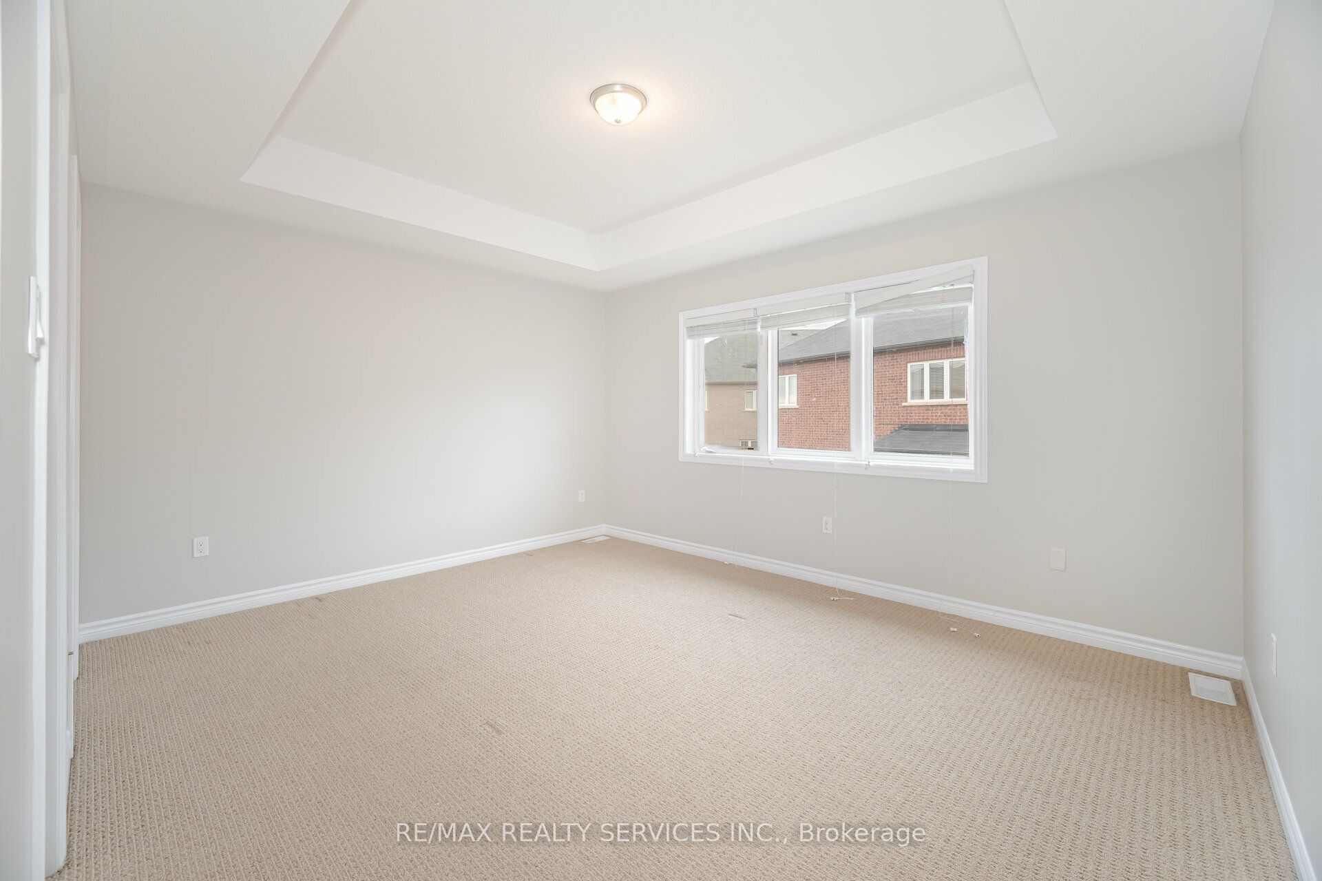 Photo 62 of 296 Remembrance Road, Brampton, Northwest Brampton — HOMEH