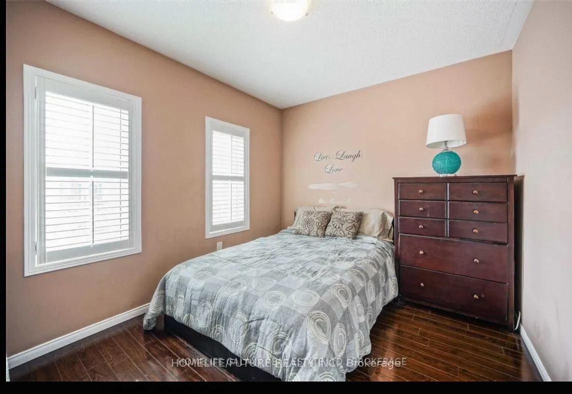Photo 9 of 33 Warnford Circle, Ajax, Northeast Ajax — HOMEH