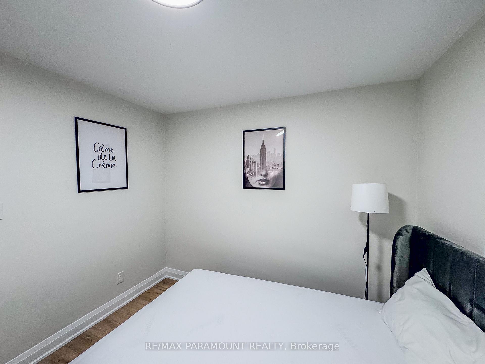 Photo 10 of 166 Kingsview Boulevard, Etobicoke, Kingsview Village-The Westway — HOMEH