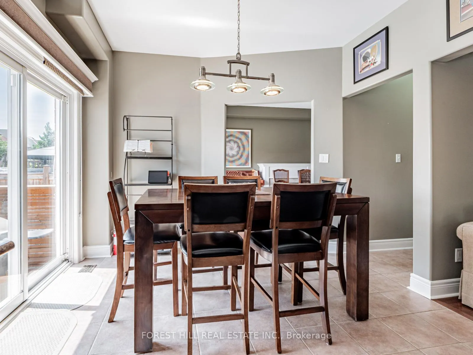 Photo 14 of 33 Connaught Lane, Barrie, Innis-Shore — HOMEH