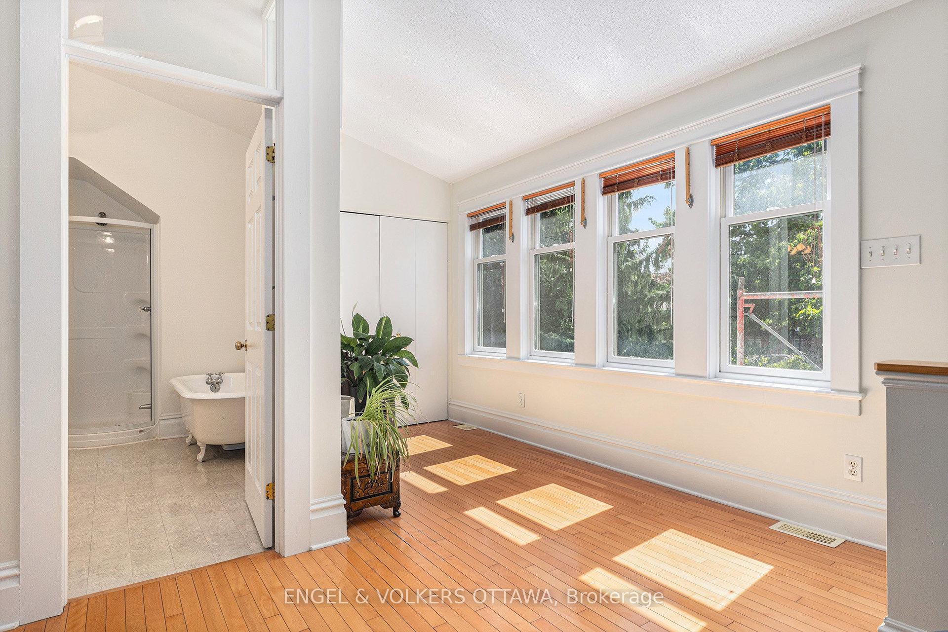 Photo 18 of 8 Granville Avenue, Ottawa, Ottawa West — HOMEH