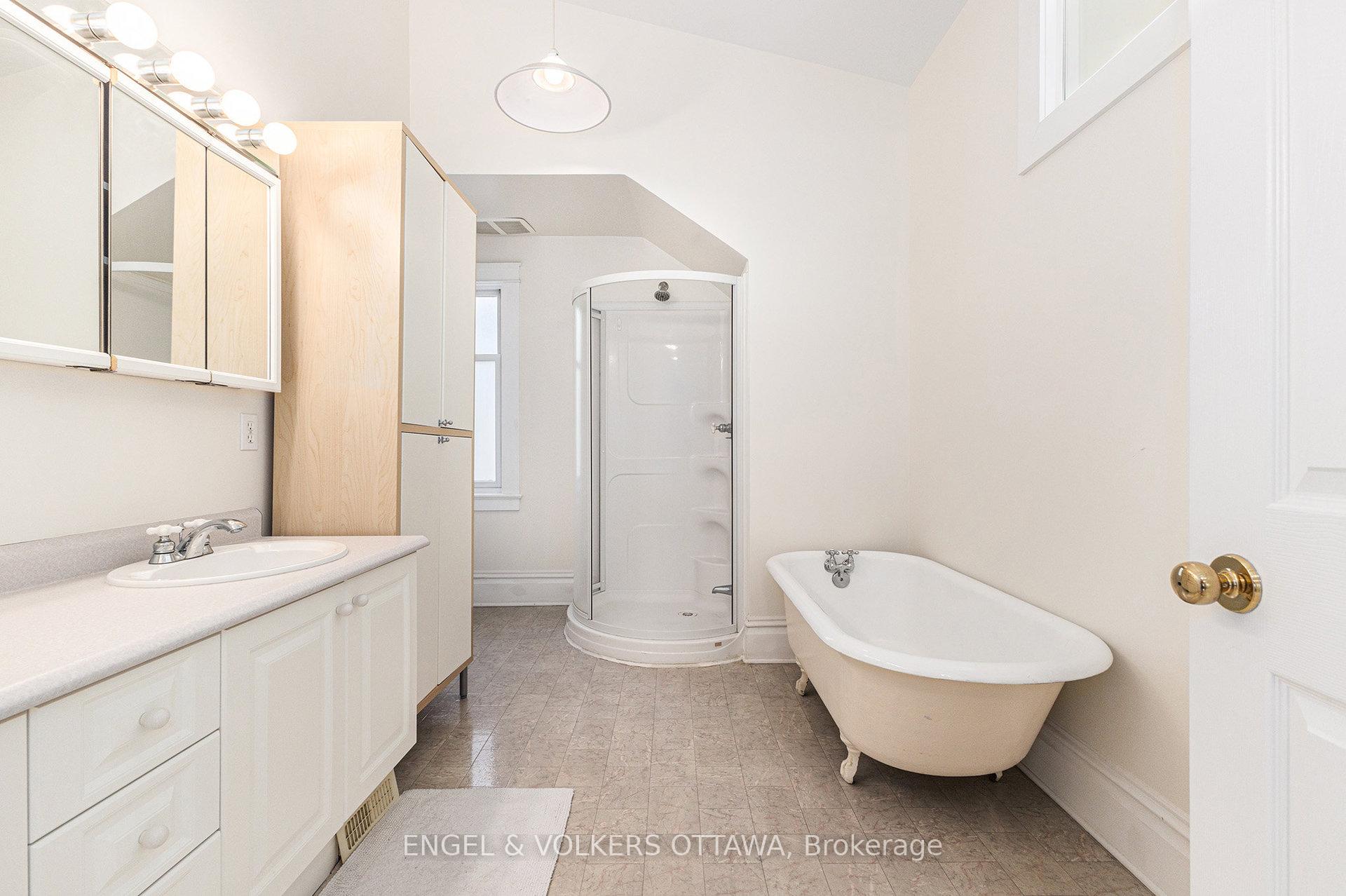Photo 23 of 8 Granville Avenue, Ottawa, Ottawa West — HOMEH