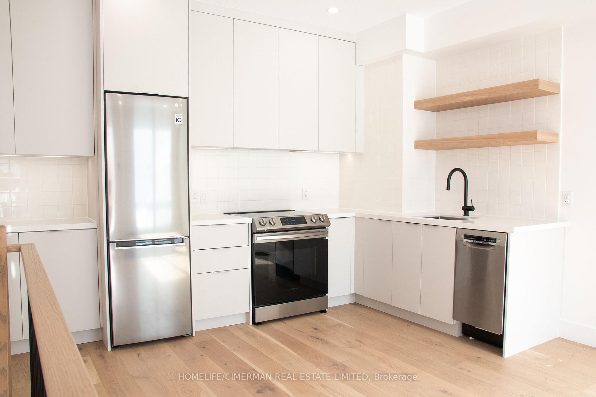 Photo 1 of Unit B, 15 Whitaker Avenue, Toronto, Niagara — HOMEH