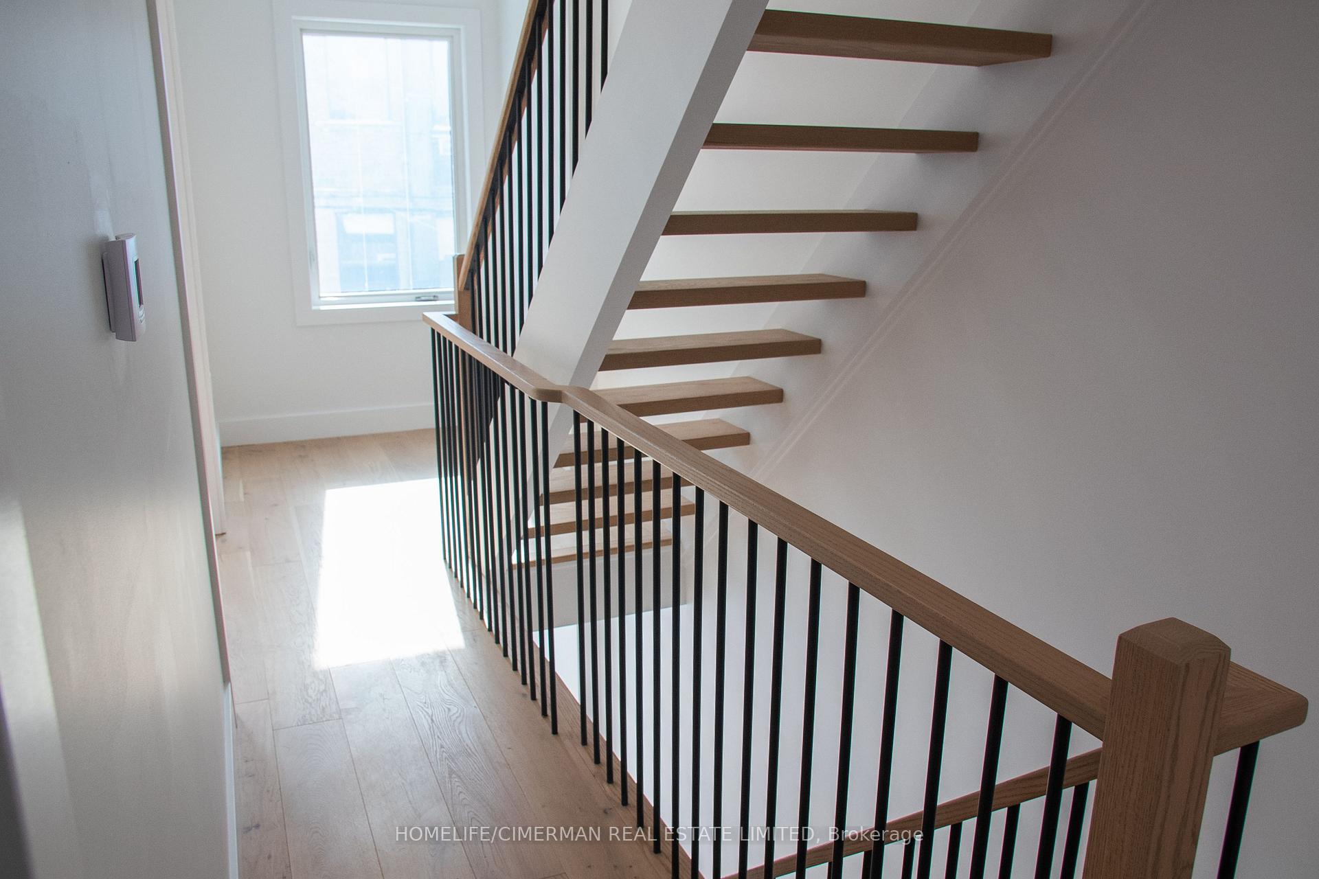 Photo 4 of Unit B, 15 Whitaker Avenue, Toronto, Niagara — HOMEH