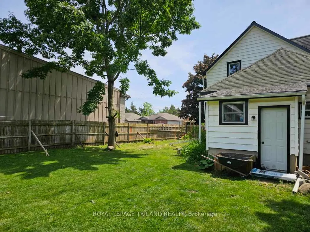 Photo 136 of 245 Sydenham Street E, Aylmer — HOMEH