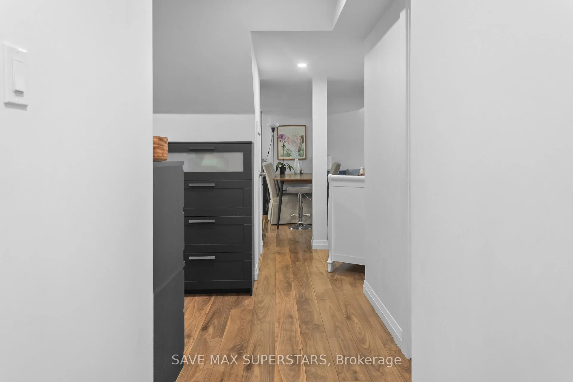 Photo 86 of 30 Westminster Circle, Barrie, Innis-Shore — HOMEH