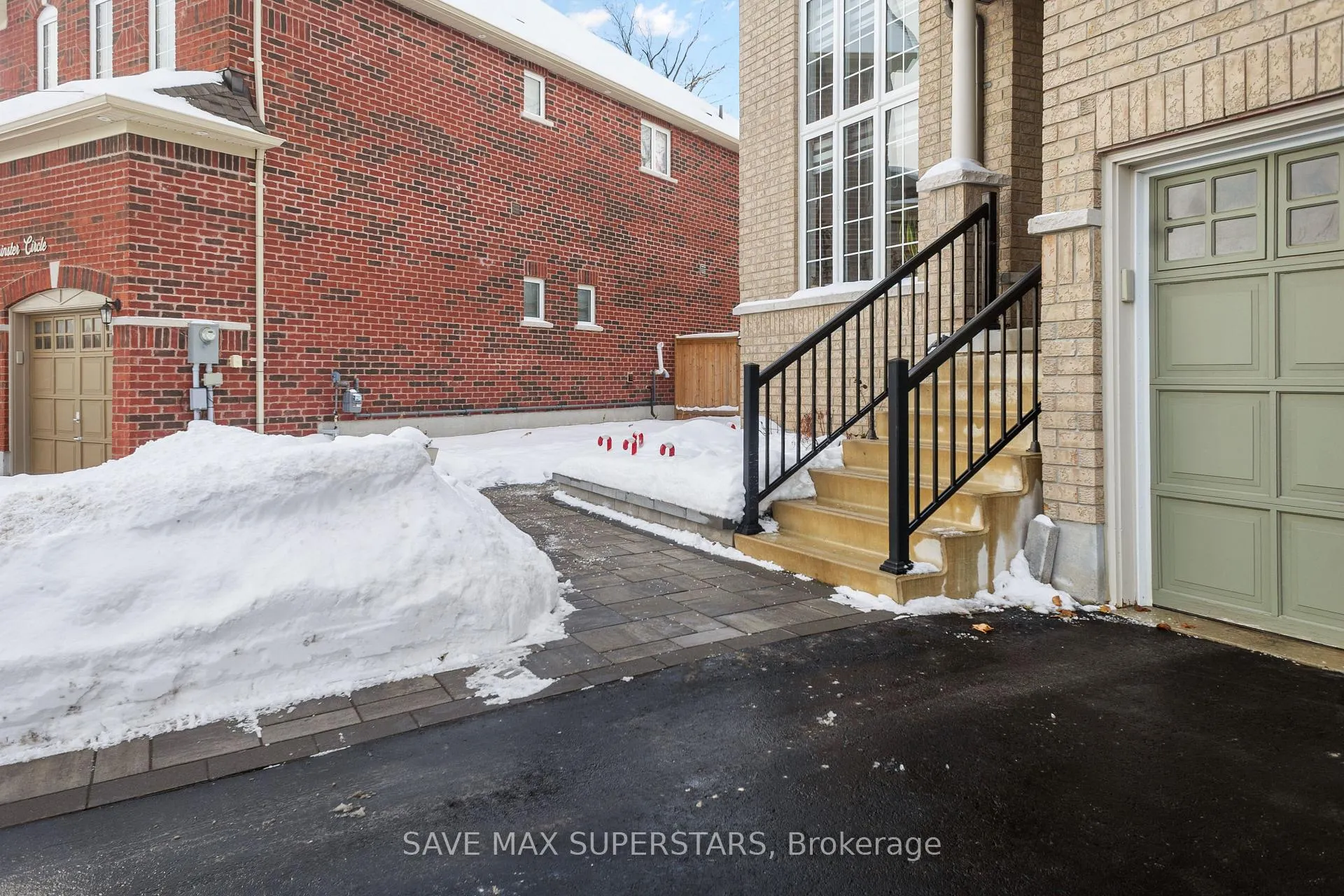 Photo 209 of 30 Westminster Circle, Barrie, Innis-Shore — HOMEH