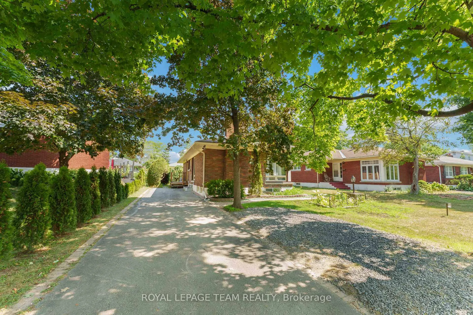 Photo 5 of Unit #2, 1587 Devon Street, Ottawa, Riverview Park — HOMEH