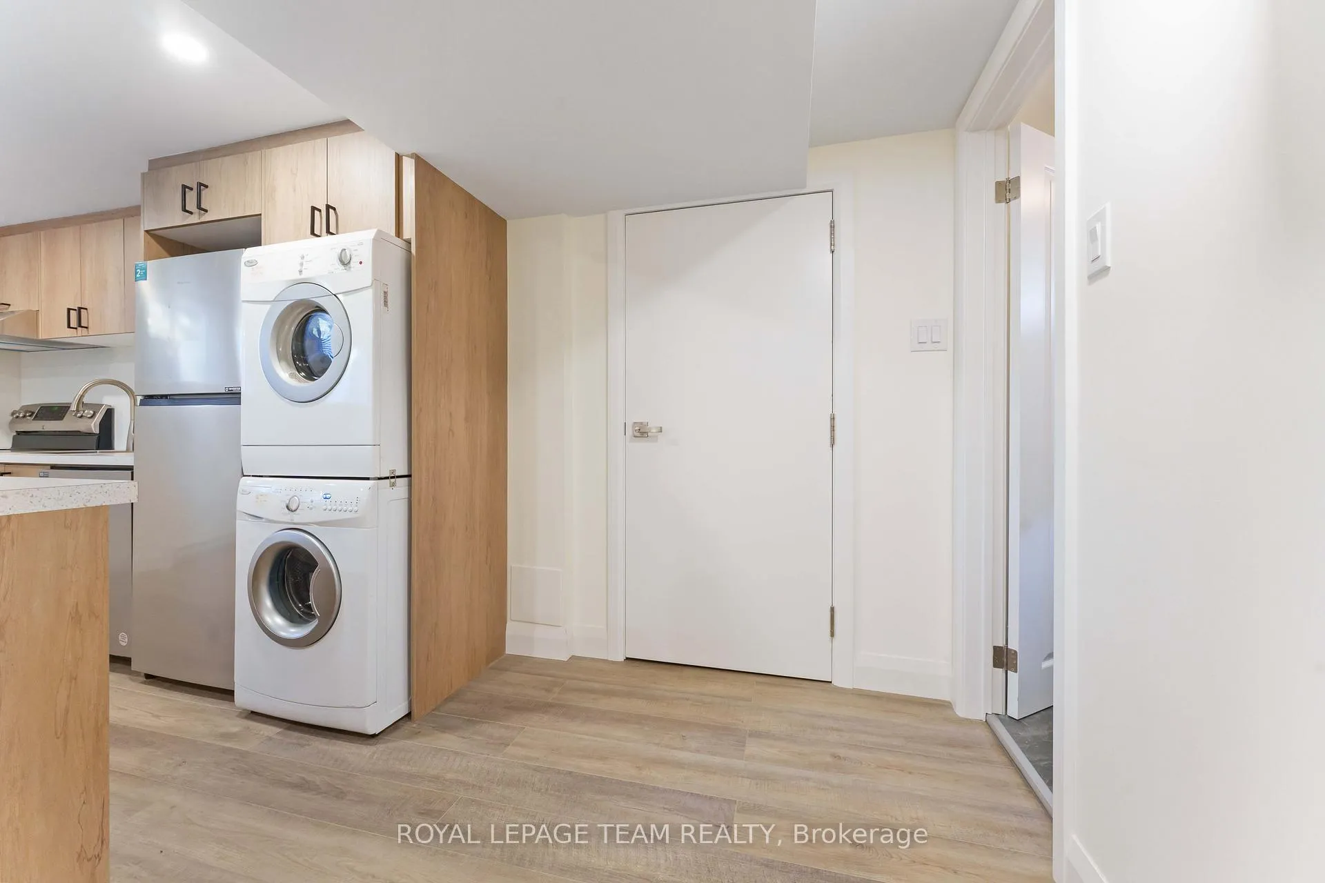 Photo 25 of Unit #2, 1587 Devon Street, Ottawa, Riverview Park — HOMEH
