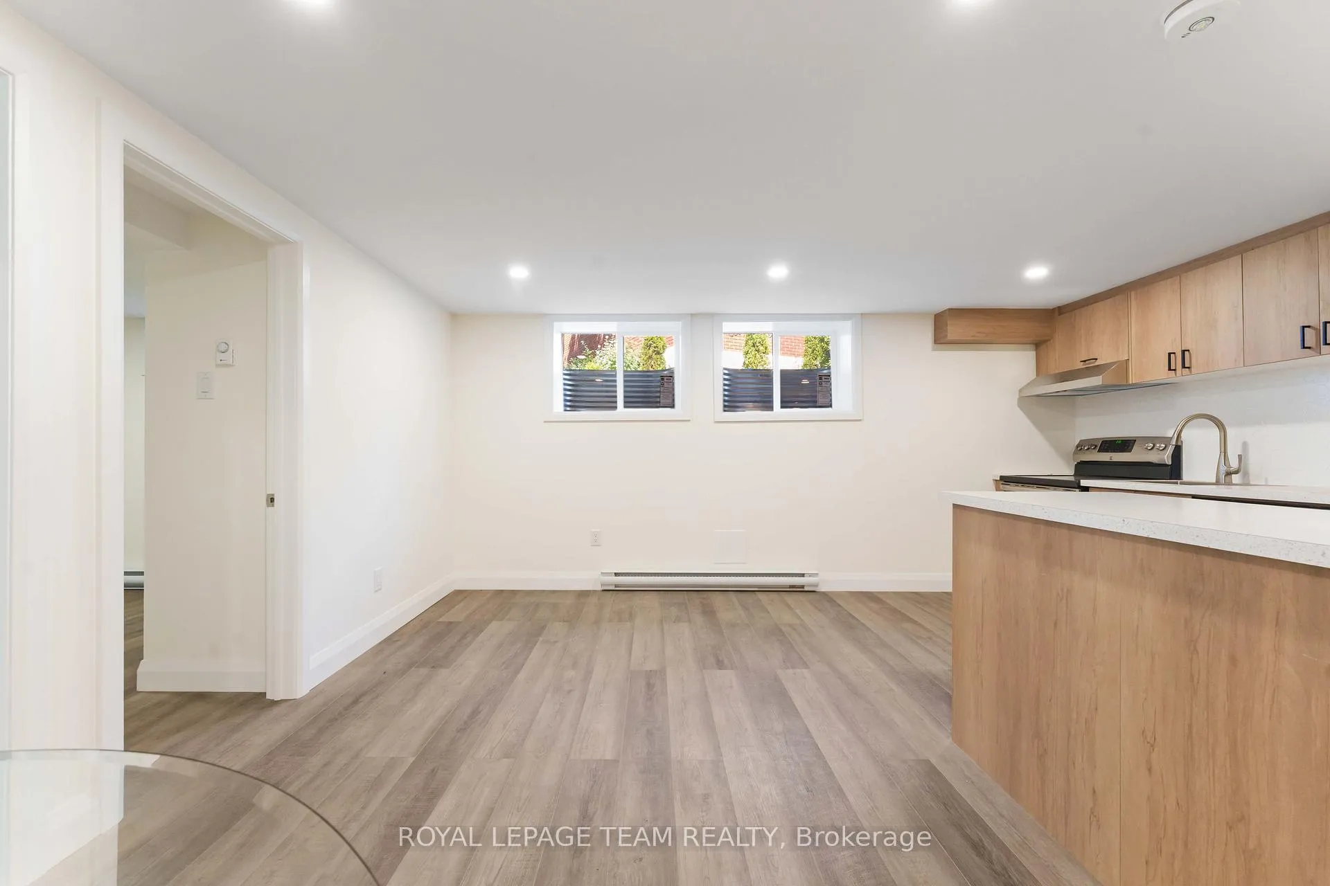 Photo 32 of Unit #2, 1587 Devon Street, Ottawa, Riverview Park — HOMEH