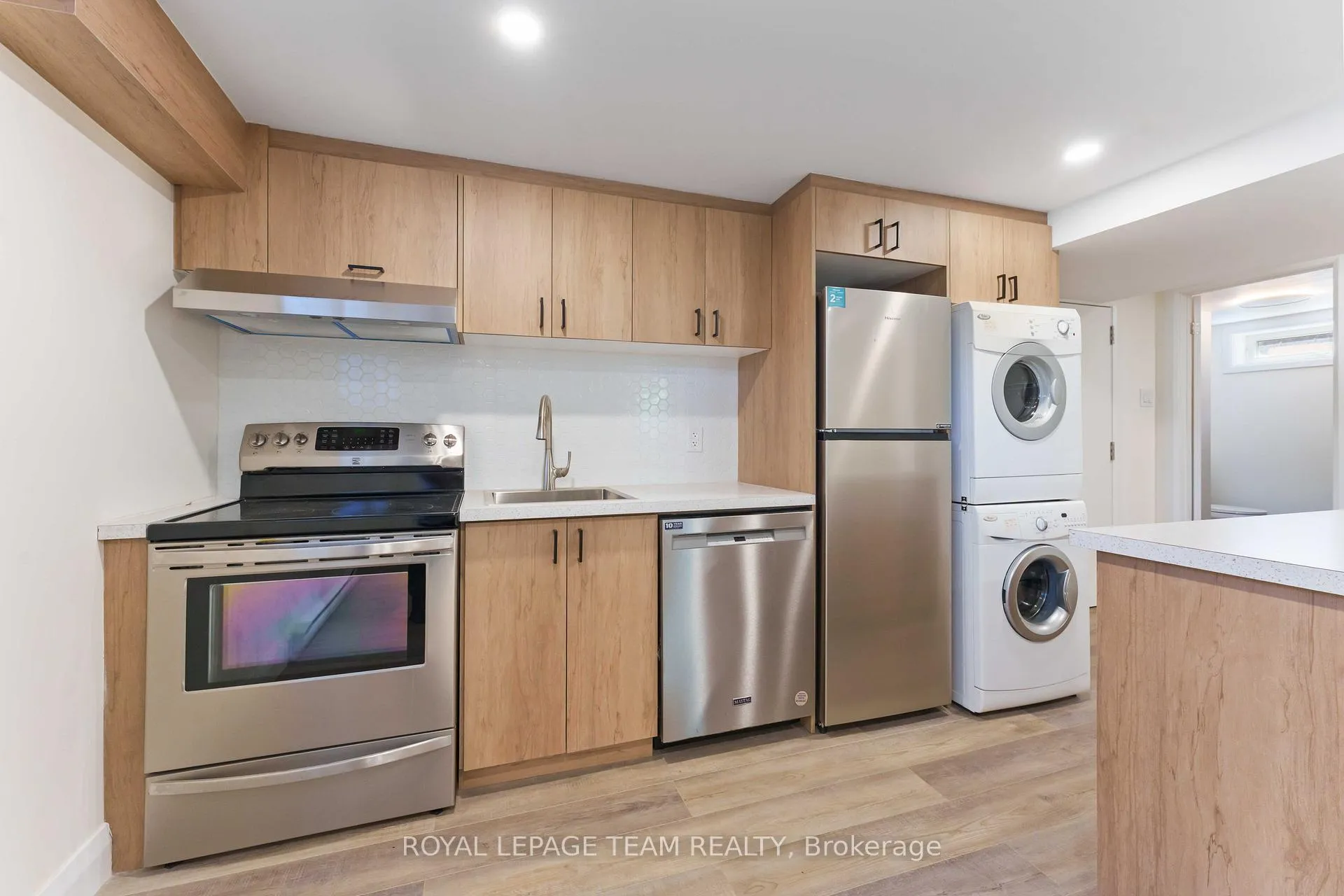 Photo 66 of Unit #2, 1587 Devon Street, Ottawa, Riverview Park — HOMEH