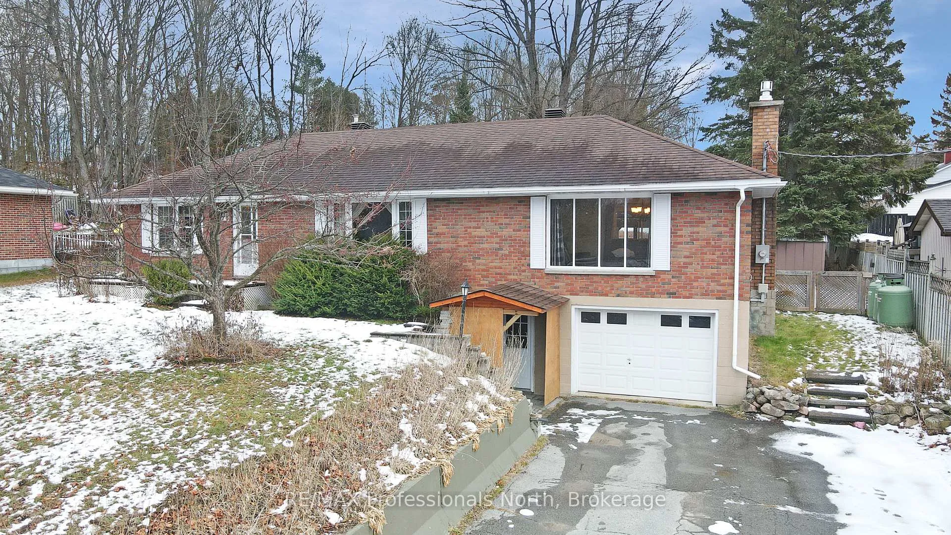 Photo 7 of 78 Maple Street, Bancroft, Bancroft Ward — HOMEH