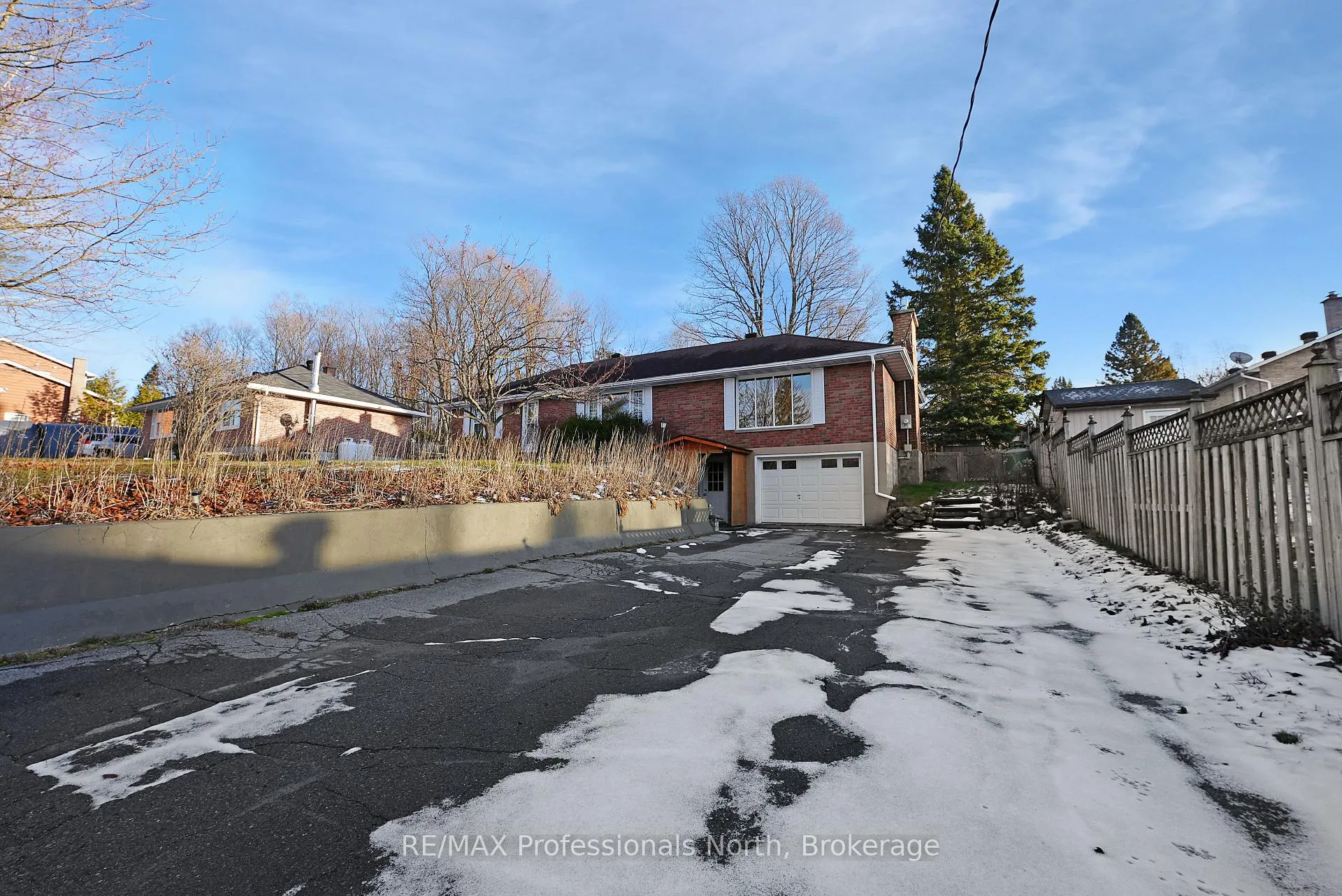 Photo 8 of 78 Maple Street, Bancroft, Bancroft Ward — HOMEH