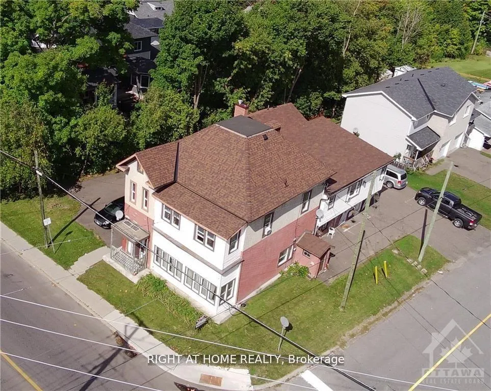 Photo 1 of 229 Elgin Street W, Arnprior — HOMEH