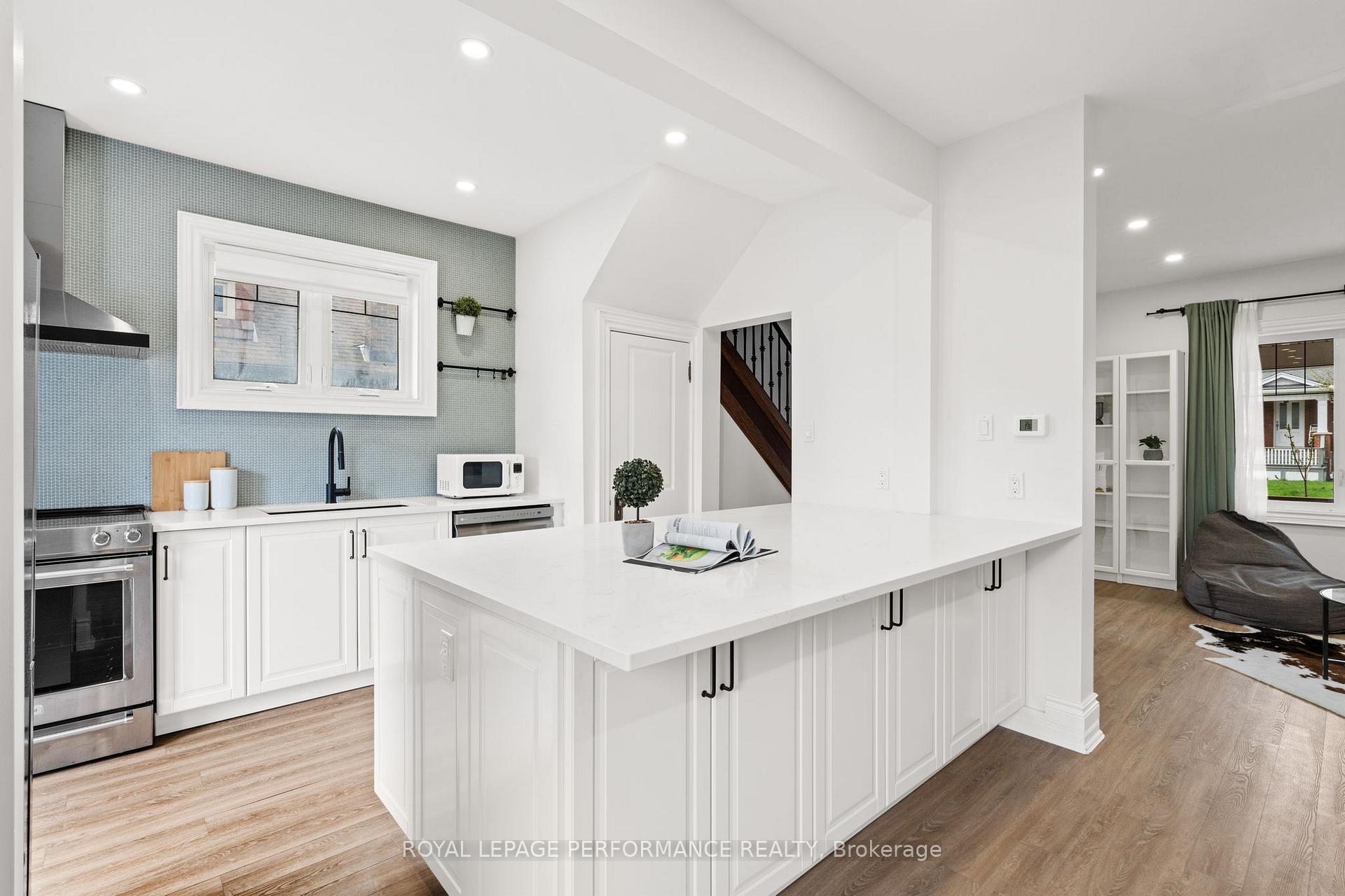 Photo 12 of 45 Hampton Avenue, Ottawa, Ottawa West — HOMEH