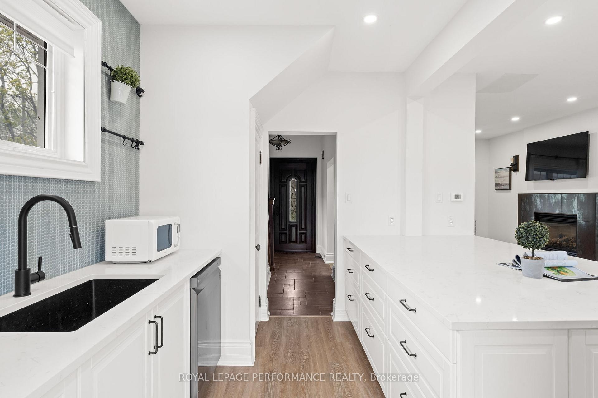 Photo 13 of 45 Hampton Avenue, Ottawa, Ottawa West — HOMEH