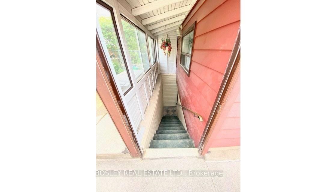 Photo 2 of Unit Basement, 48 Henderson Avenue, Toronto, Trinity-Bellwoods — HOMEH