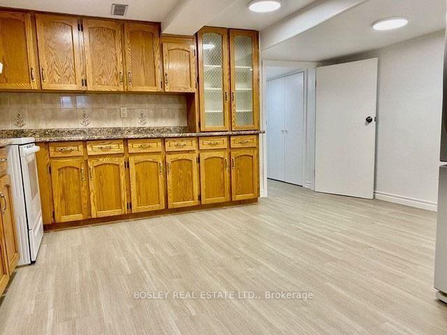 Photo 4 of Unit Basement, 48 Henderson Avenue, Toronto, Trinity-Bellwoods — HOMEH