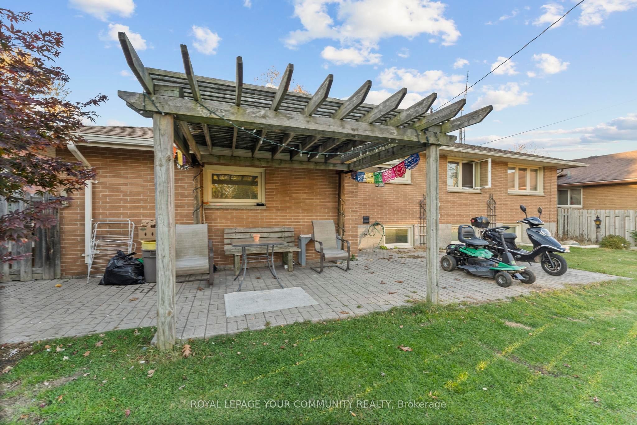 Photo 40 of 36 Pearl Avenue, Leamington — HOMEH
