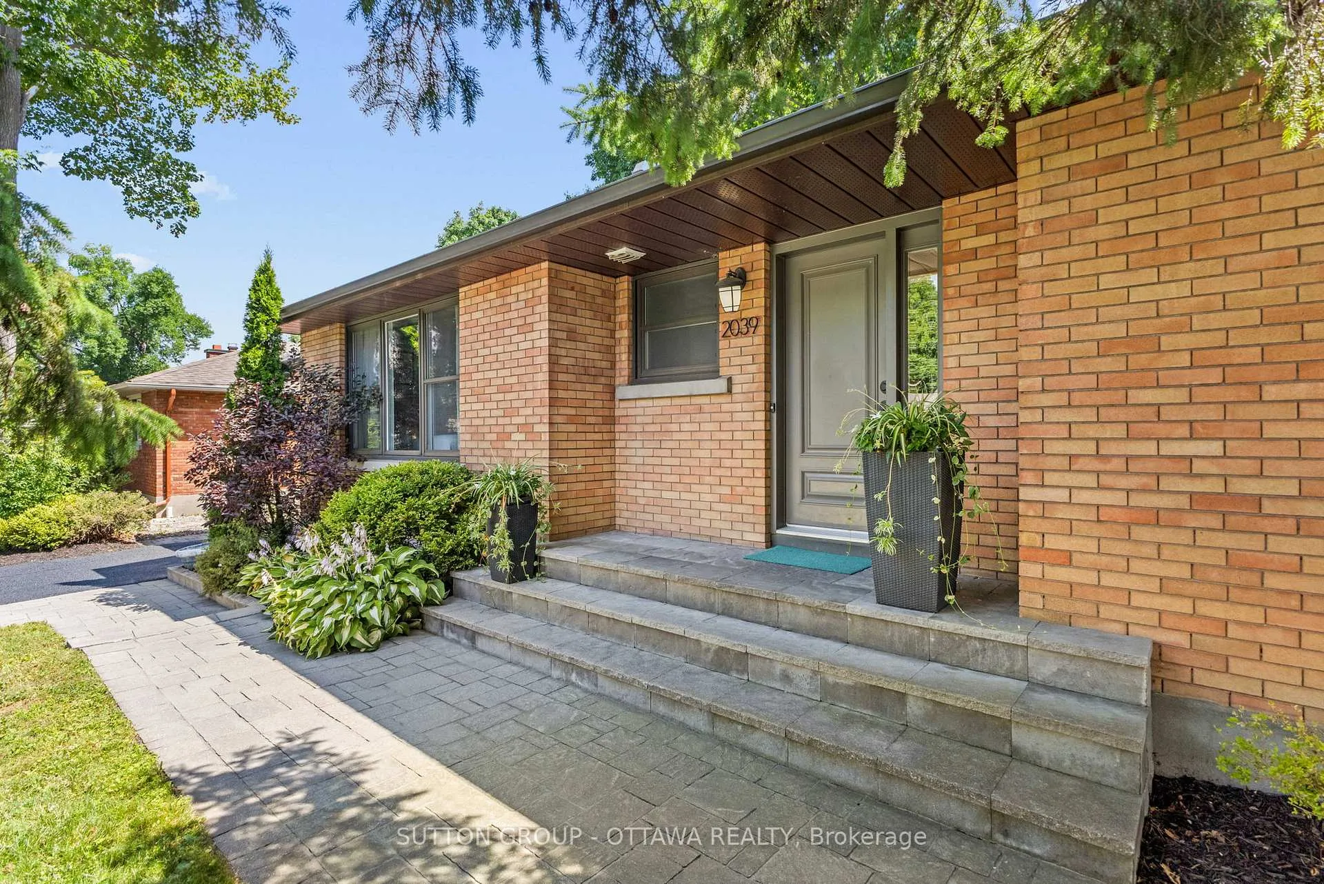 Photo 24 of 2039 Thorne Avenue, Ottawa, Alta Vista/Faircrest Heights — HOMEH