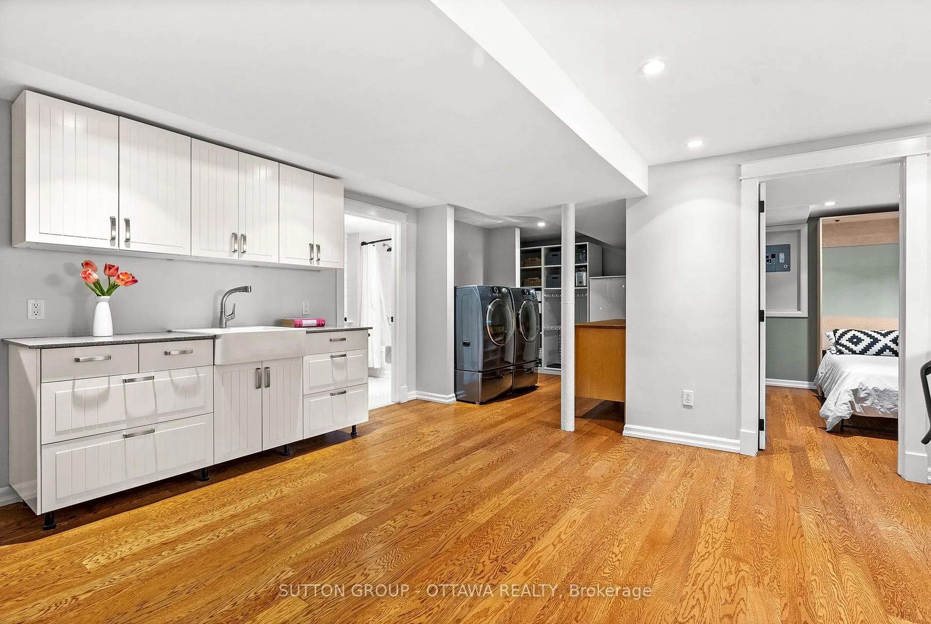 Photo 227 of 2039 Thorne Avenue, Ottawa, Alta Vista/Faircrest Heights — HOMEH