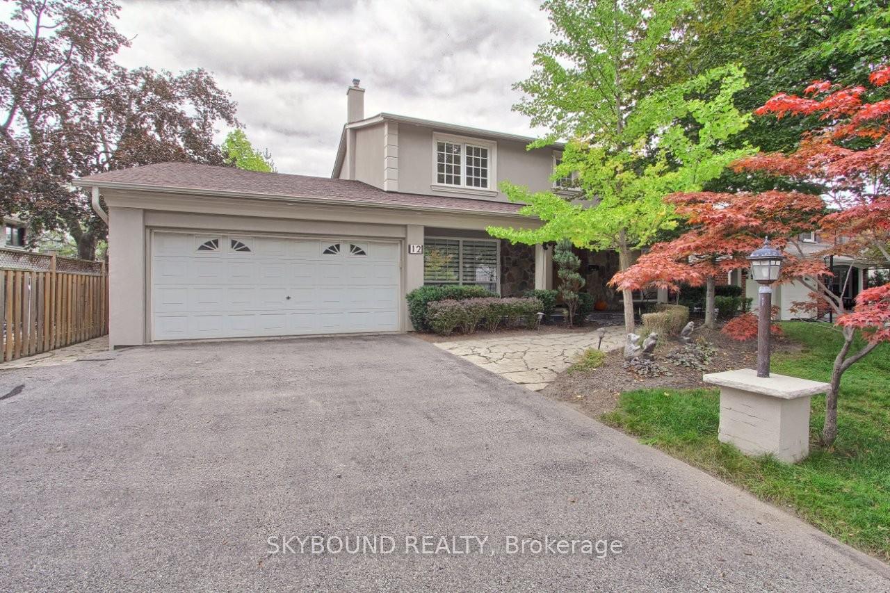 Photo 2 of 12 Queensborough Crescent, Etobicoke, Willowridge-Martingrove-Richview — HOMEH