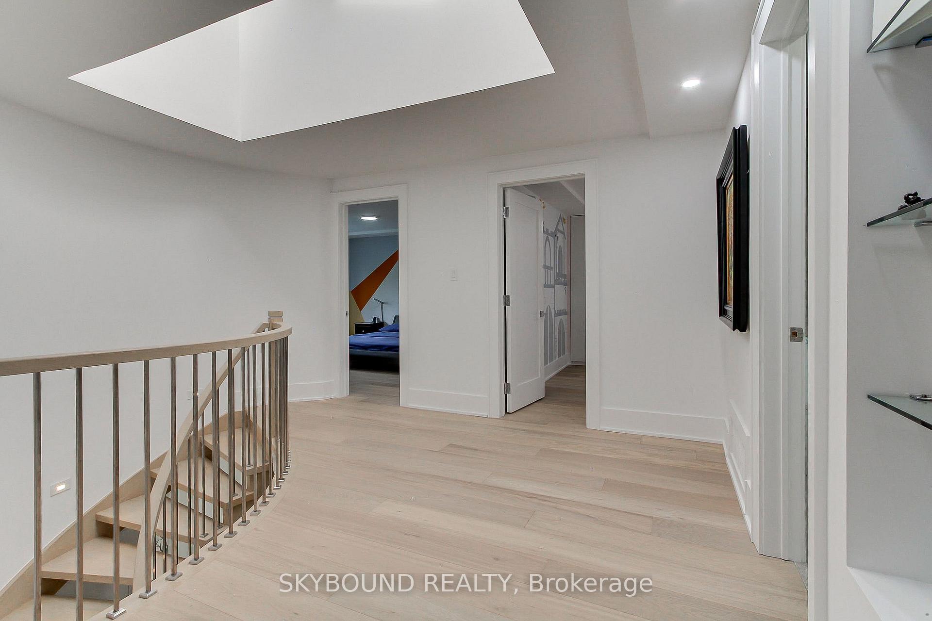 Photo 27 of 12 Queensborough Crescent, Etobicoke, Willowridge-Martingrove-Richview — HOMEH