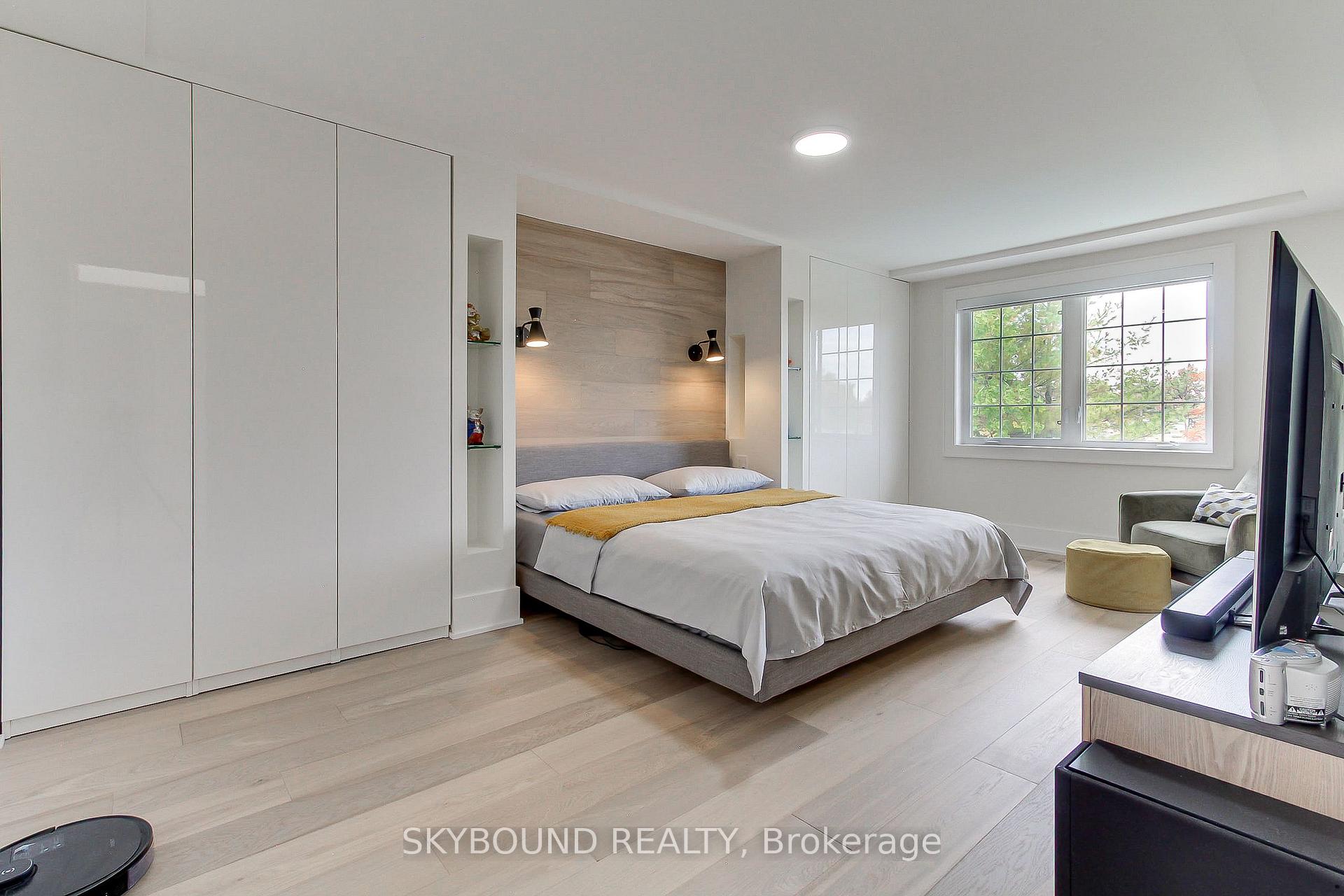 Photo 28 of 12 Queensborough Crescent, Etobicoke, Willowridge-Martingrove-Richview — HOMEH