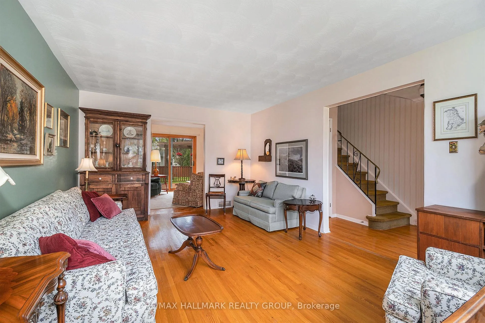 Photo 61 of 904 Rand Avenue, Ottawa, Riverside Park South — HOMEH
