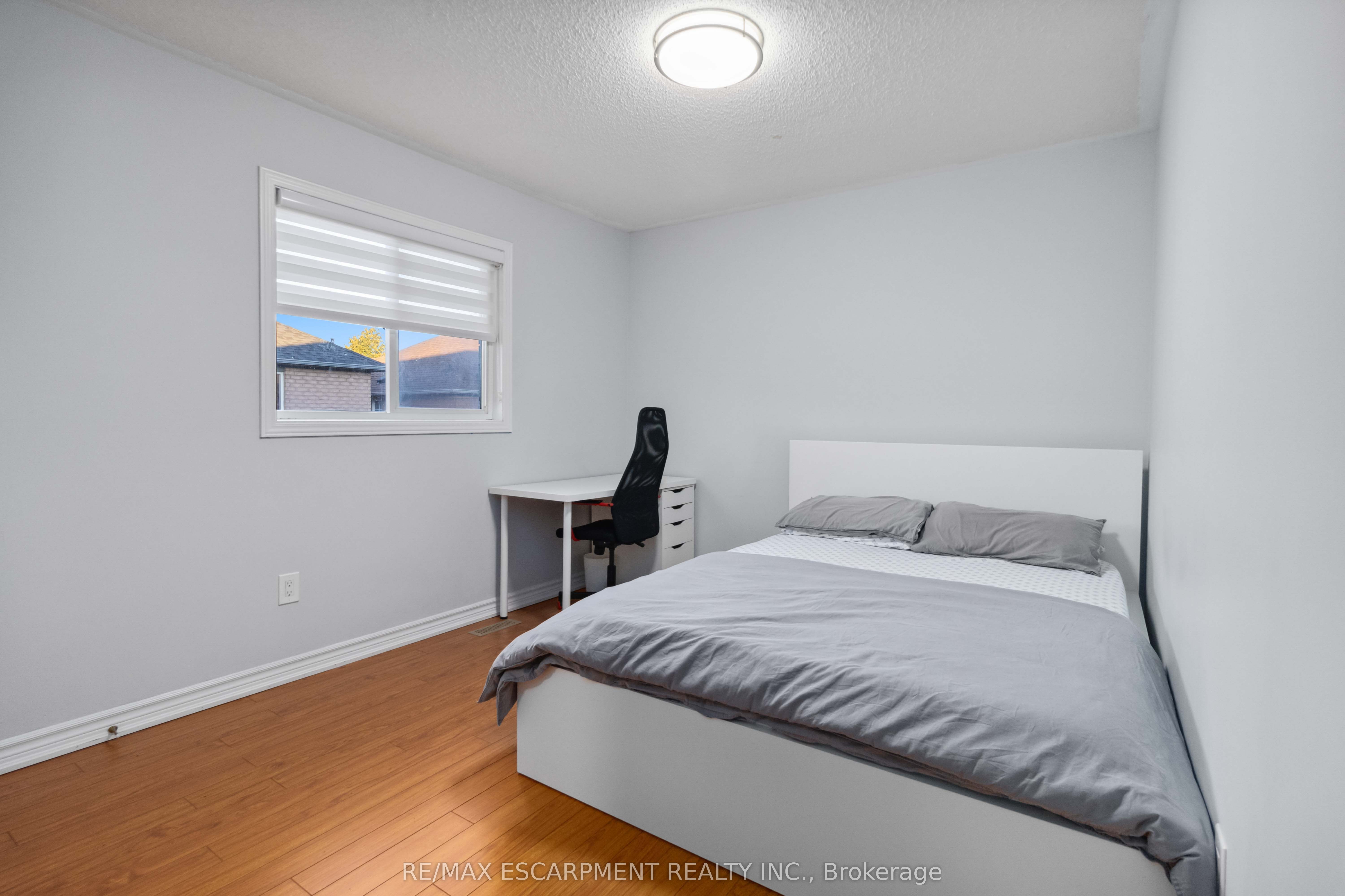 Photo 54 of 7 Wyoming Trail, Brampton, Sandringham-Wellington — HOMEH