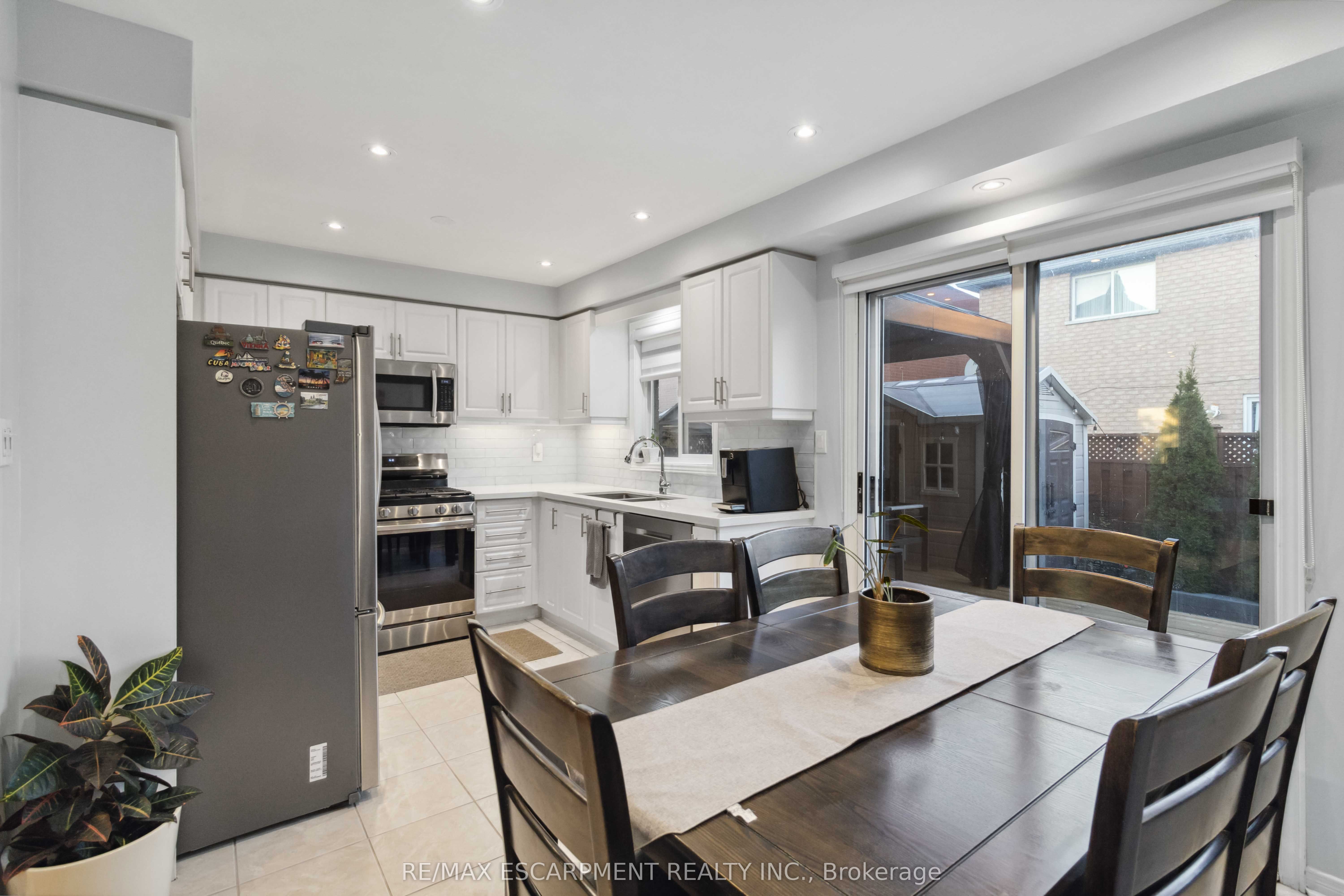 Photo 44 of 7 Wyoming Trail, Brampton, Sandringham-Wellington — HOMEH
