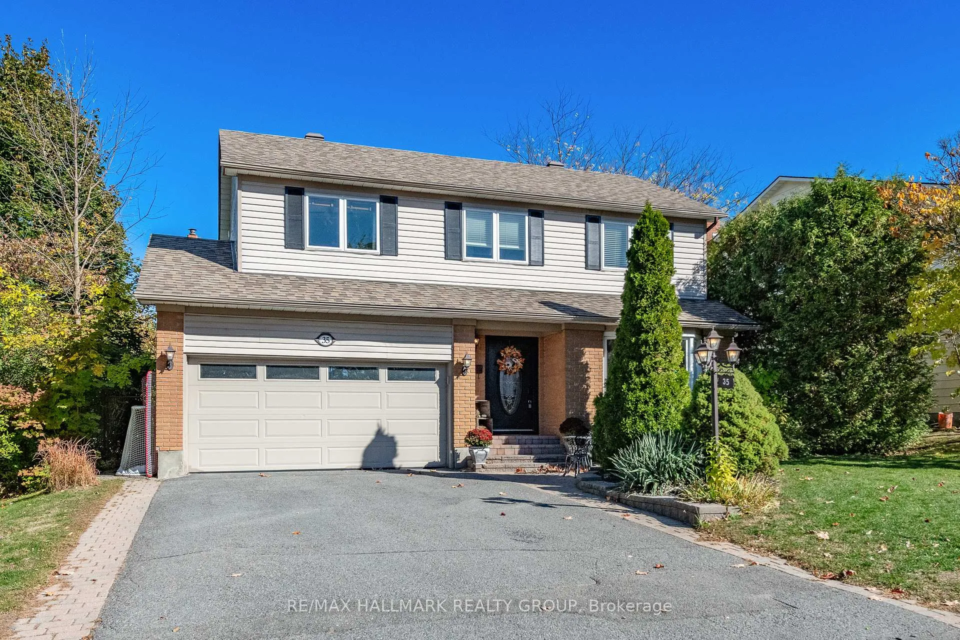 Photo 1 of 35 St Remy Drive, Ottawa, Barrhaven - Pheasant Run — HOMEH
