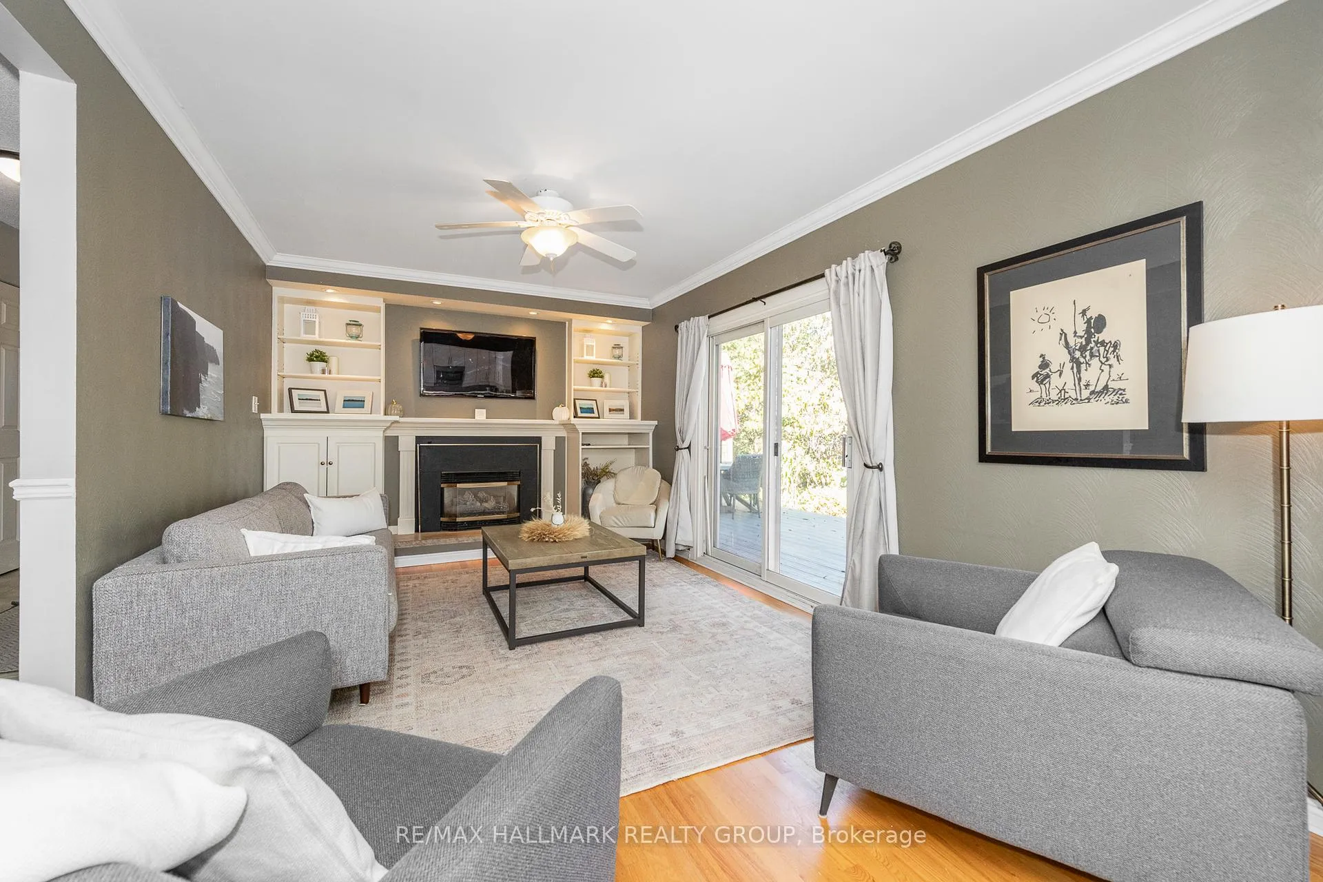 Photo 18 of 35 St Remy Drive, Ottawa, Barrhaven - Pheasant Run — HOMEH